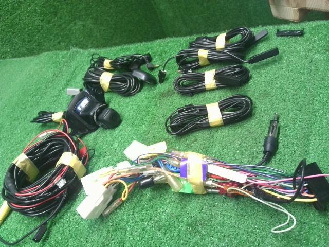 ヴィッツ カーナビゲーション DBA-NSP135 MDV-D708BTW
