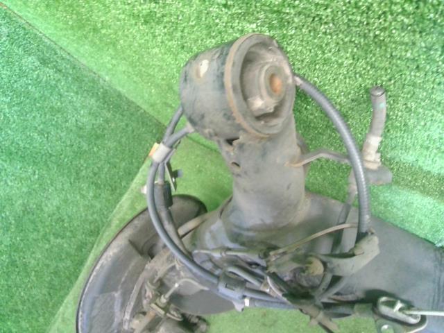 プリウスα ＲアクスルホーシングＡＳＳＹ DAA-ZVW41W 42101-64010