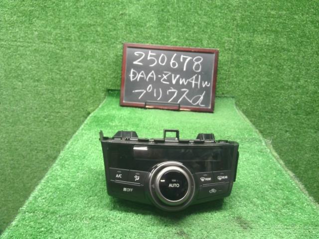 プリウスα Ａ／Ｃスイッチパネル DAA-ZVW41W 55900-47180