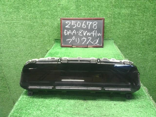 プリウスα スピードメーター DAA-ZVW41W 83809-47011