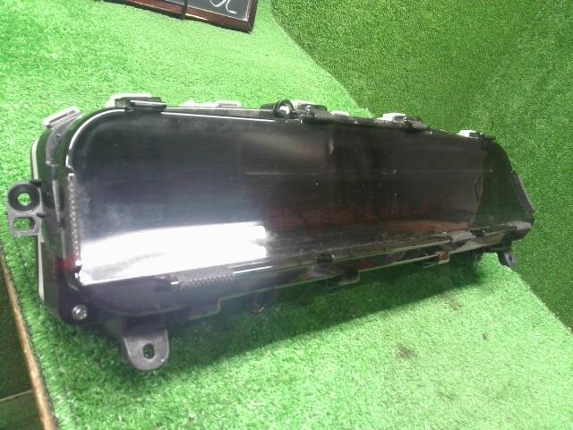 プリウスα スピードメーター DAA-ZVW41W 83809-47011