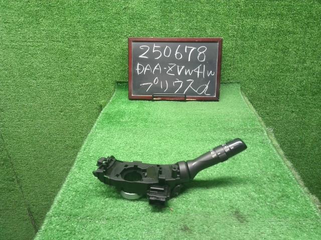 プリウスα ディマースイッチ DAA-ZVW41W 84140-42080
