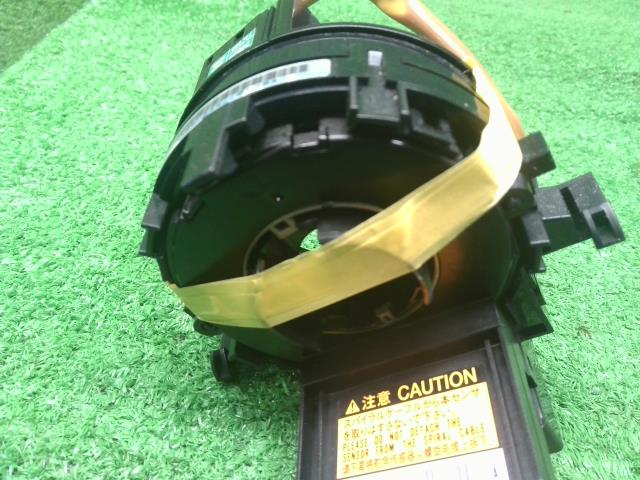 プリウスα 電装部品 DAA-ZVW41W 84307-74020