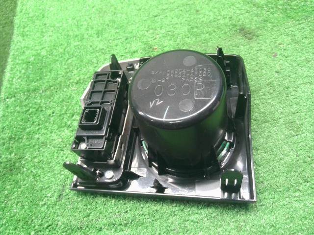 プリウスα ドリンクホルダー DAA-ZVW41W 58804-47060-B0