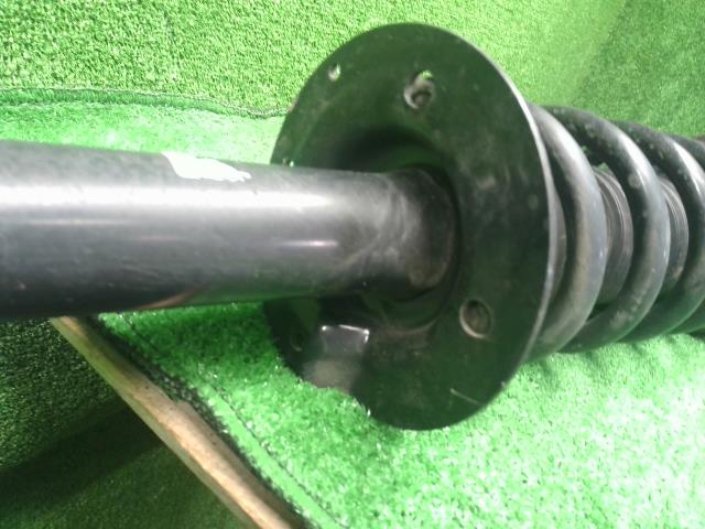 アコード 右Ｒストラット DAA-CR7