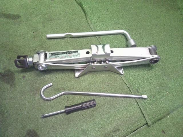 アコード 車載工具 DAA-CR7