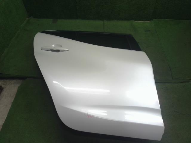 アクア 右ＲドアＡＳＳＹ 6AA-MXPK16 67003-52530