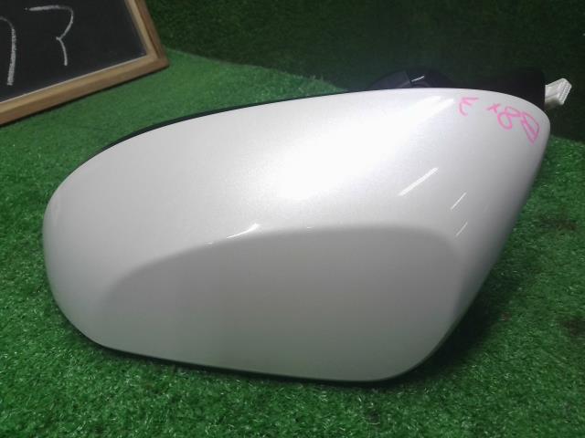 アクア 左サイドミラー 6AA-MXPK16 87940-52K90