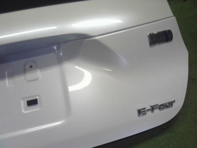 アクア バックドアＡＳＳＹ 6AA-MXPK16 67005-52G70