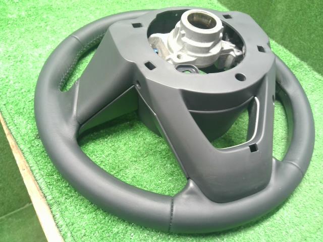 アクア ステアリングホイール 6AA-MXPK16 45100-52720-C0