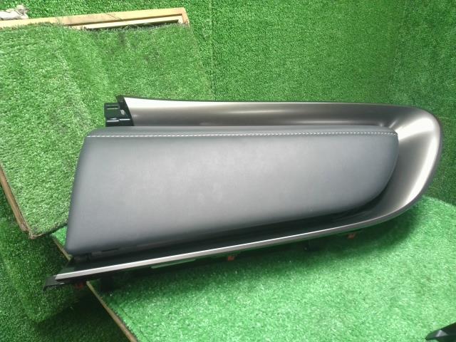 アクア ダッシュパネル 6AA-MXPK16 55410-52390-C4