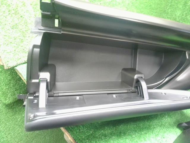 アクア ダッシュパネル 6AA-MXPK16 55410-52390-C4