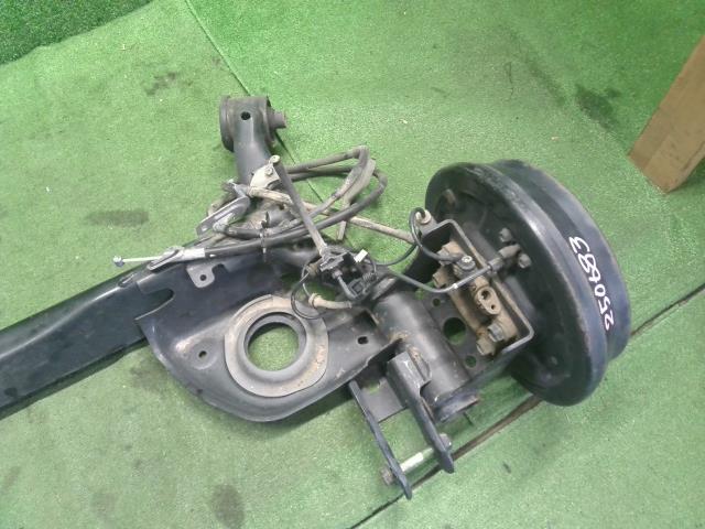 ノート ＲアクスルホーシングＡＳＳＹ DBA-NE12 55501-3VE1B
