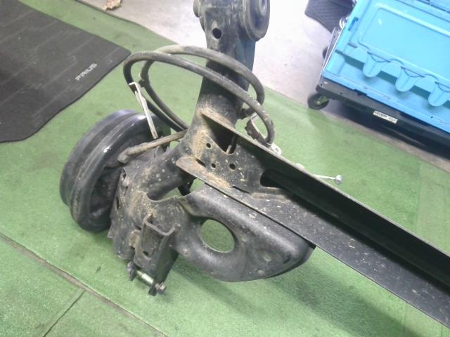 ノート ＲアクスルホーシングＡＳＳＹ DBA-NE12 55501-3VE1B