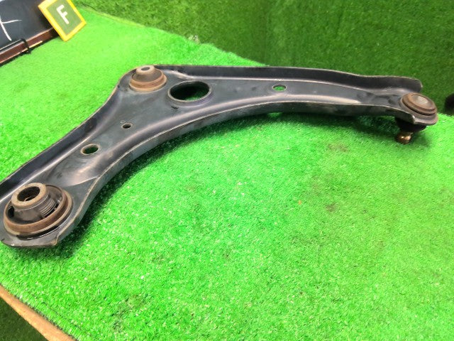 ノート 左Ｆロアアーム DAA-HE12 54501-5WK1A