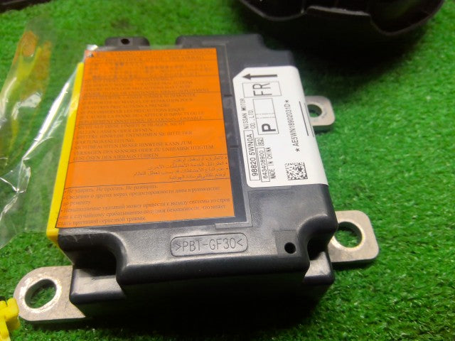 ノート 内装部品 DAA-HE12 K8510-5WK0A