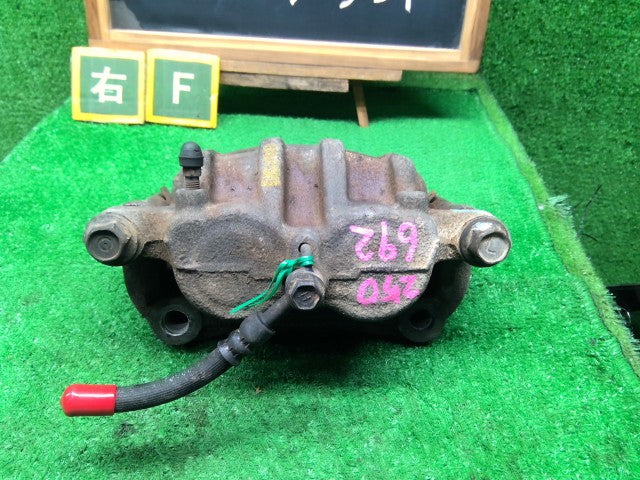 エルグランド 右Ｆキャリパー UA-E51 41001-WL00B