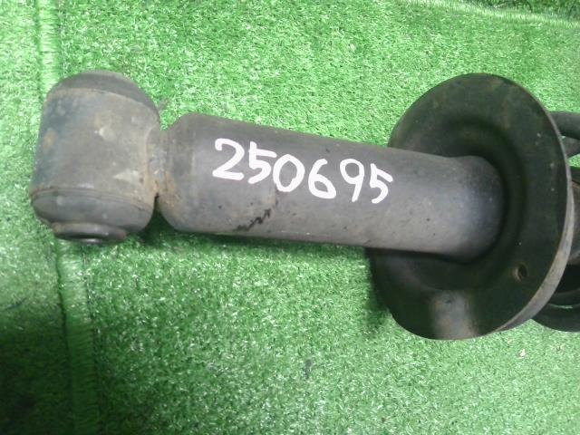 インプレッサ 右Ｒストラット DBA-GJ7