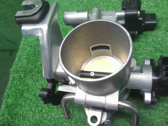 アルファード スロットルボディ UA-ANH10W 22210-28070
