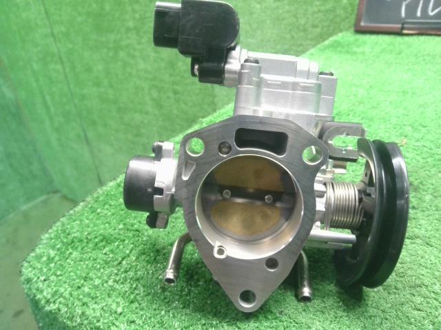 アルファード スロットルボディ UA-ANH10W 22210-28070