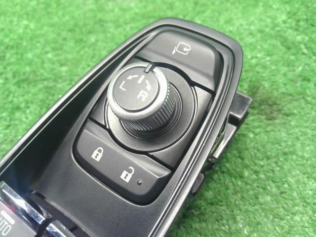 フォレスター パワーウインドウスイッチ 5AA-SKE