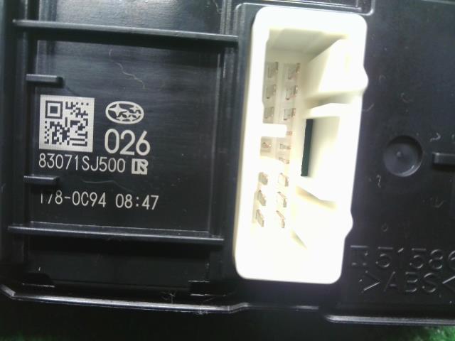 フォレスター パワーウインドウスイッチ 5AA-SKE
