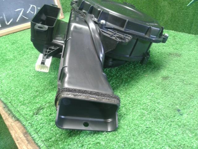 フォレスター 電動ファン 5AA-SKE
