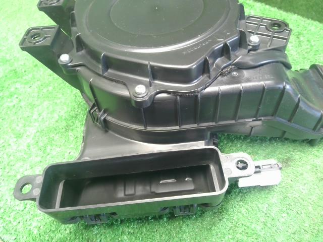 フォレスター 電動ファン 5AA-SKE