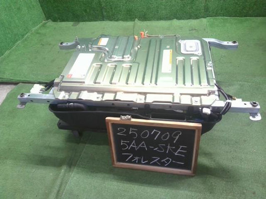 フォレスター ＨＶ・ＥＶ・ＦＣＶバッテリー 5AA-SKE