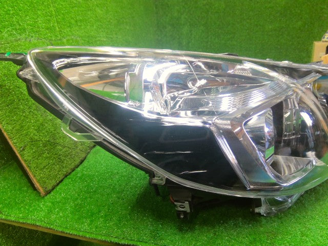 レガシィ 右ヘッドランプＡＳＳＹ DBA-BRG 84001AJ360