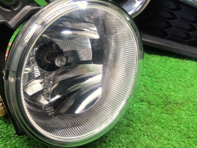 レガシィ 右フォグランプ DBA-BRG 84501AJ060