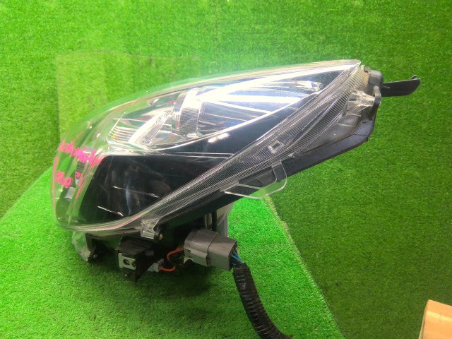 レガシィ 左ヘッドランプＡＳＳＹ DBA-BRG 84001AJ370