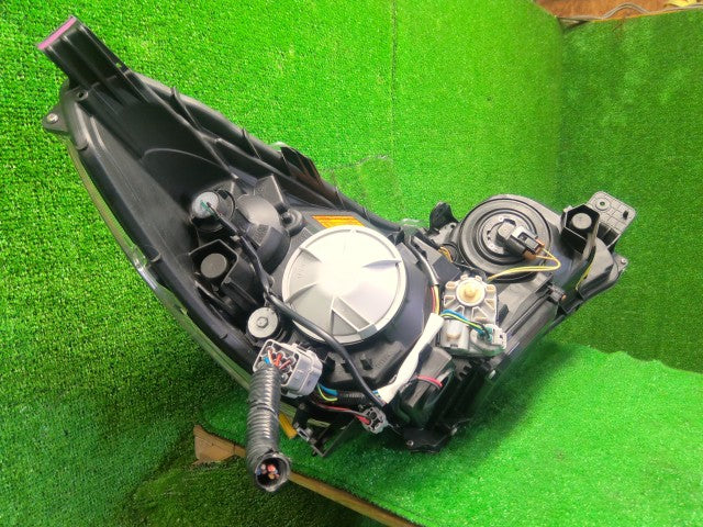 レガシィ 左ヘッドランプＡＳＳＹ DBA-BRG 84001AJ370