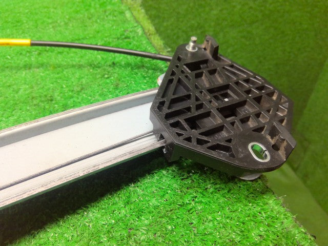 レガシィ 右Ｆドアレギュレータ・モーター DBA-BRG 61041AJ230