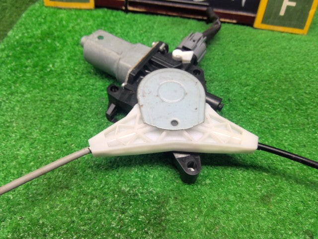 レガシィ 右Ｆドアレギュレータ・モーター DBA-BRG 61041AJ230