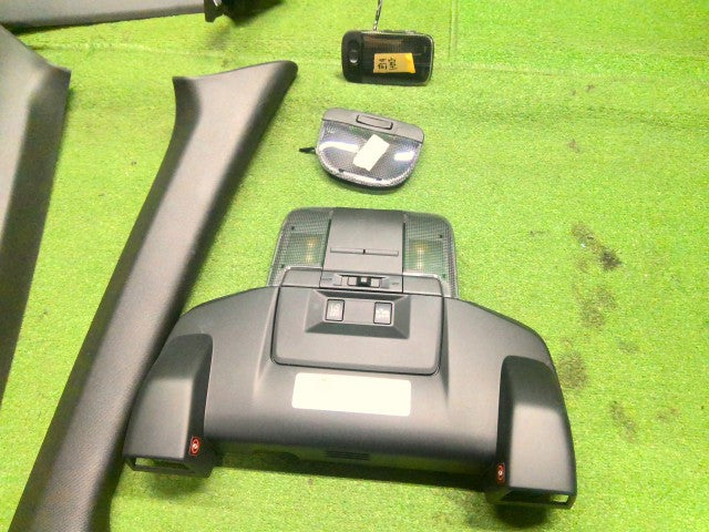 レガシィ 内装部品 DBA-BRG
