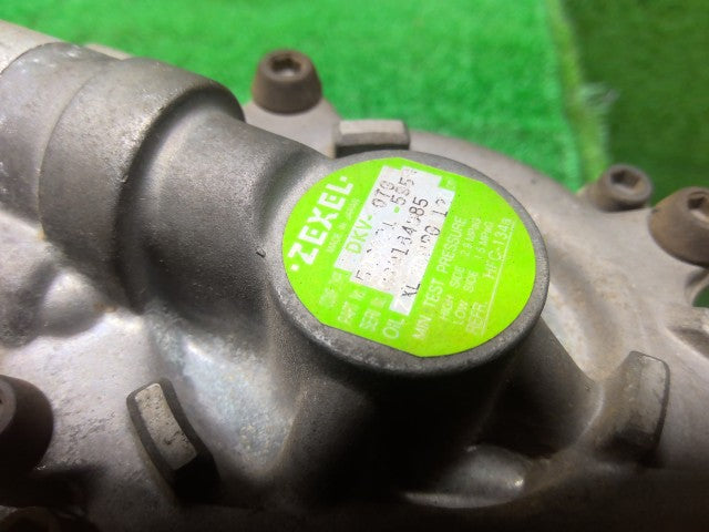 サンバー Ａ／Ｃコンプレッサー V-KV4 73011TA162