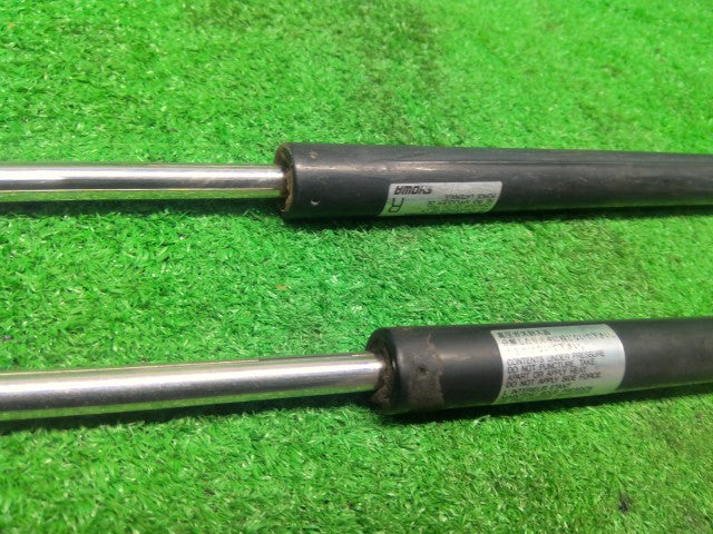 サンバー バックドアダンパー V-KV4 62300TA560