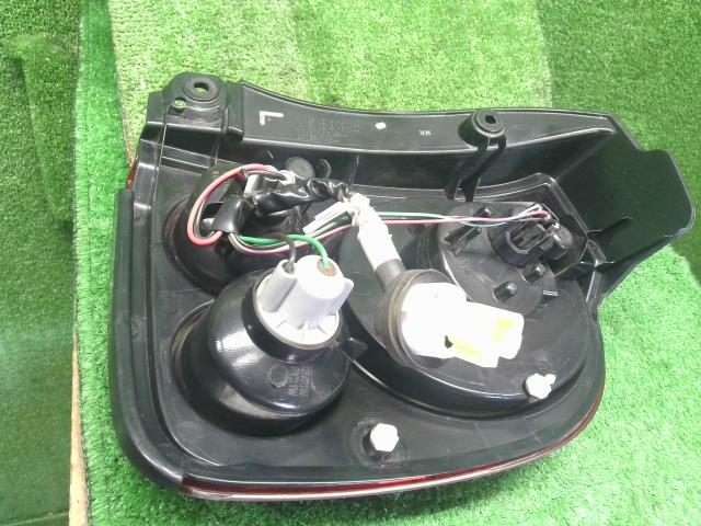 ラパン 左テールランプ DBA-HE22S 35670-85K10