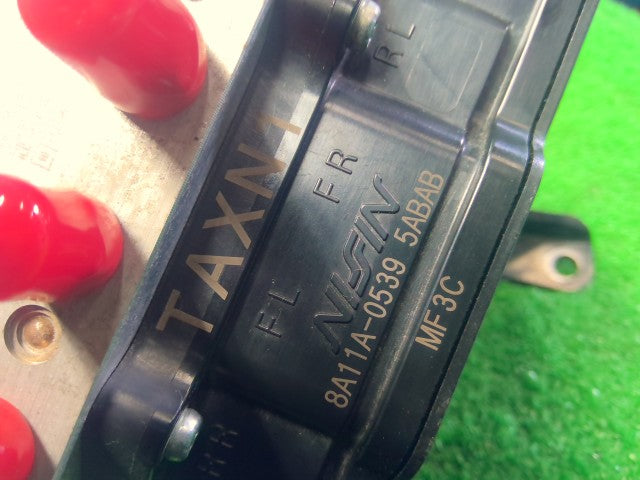 フィット ＡＢＳアクチュエーター DAA-GP6 57110-TAX-N13