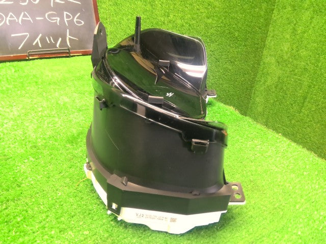 フィット スピードメーター DAA-GP6 78100-T5V-J21