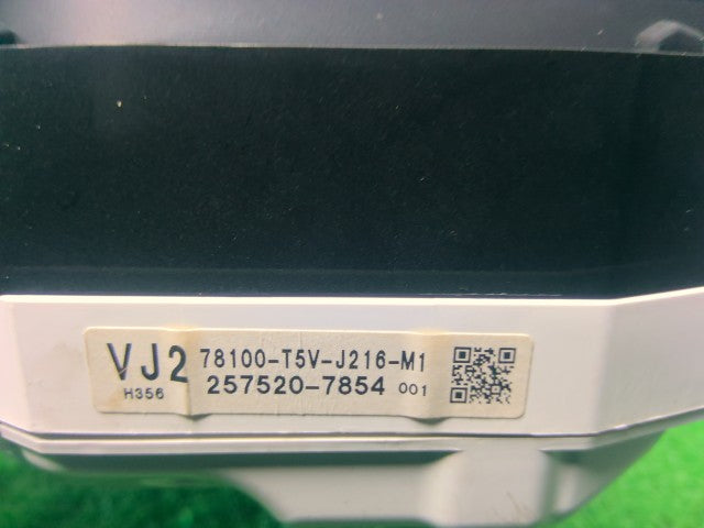 フィット スピードメーター DAA-GP6 78100-T5V-J21