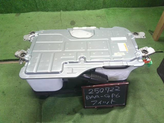 フィット ＨＶ・ＥＶ・ＦＣＶバッテリー DAA-GP6 1D100-5P6-Z00