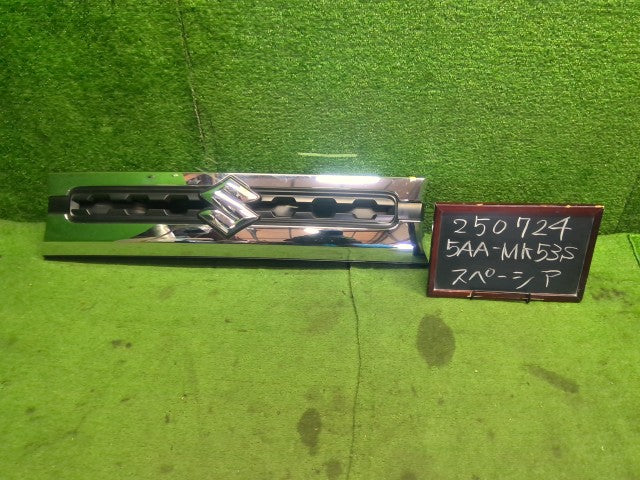 スペーシア ラジエータグリル 5AA-MK53S 72110-79R00-C48