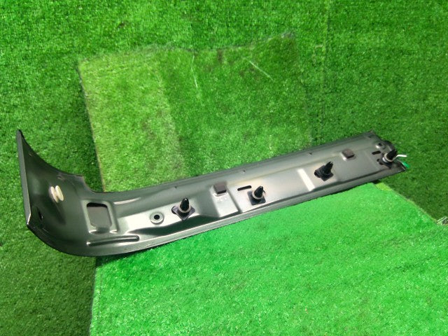 スペーシア 外装部品 5AA-MK53S 64310-79R00