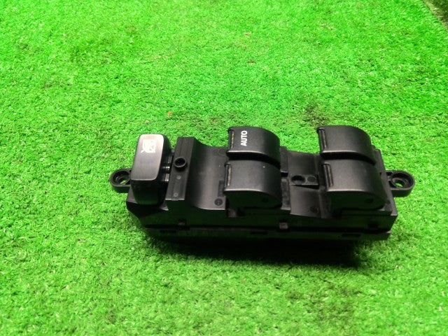 スペーシア パワーウインドウスイッチ 5AA-MK53S 37990-79R01