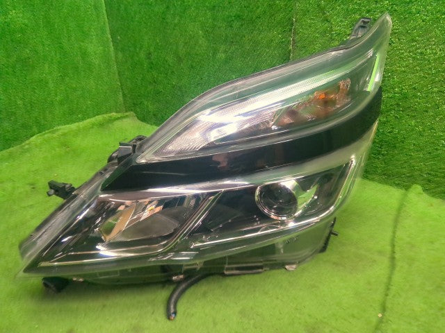 セレナ 左ヘッドランプＡＳＳＹ DAA-HFC27 26060-5TF5A