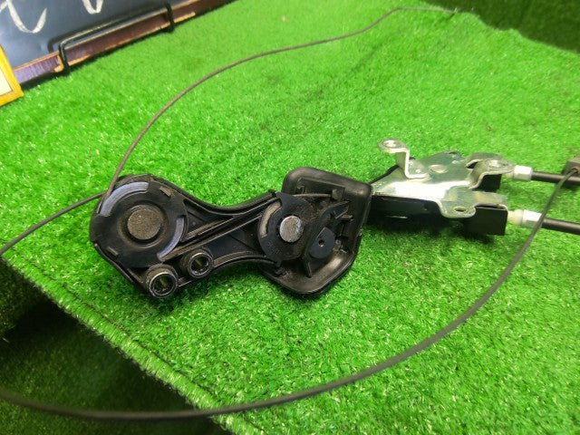 セレナ 左パワースライドドアモーター DAA-HFC27 97931-5TH1B