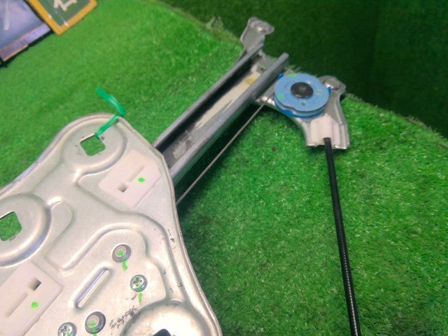 コペン 右Ｆドアレギュレータ・モーター LA-L880K 69801-97205