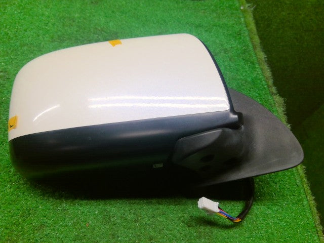 NV350キャラバン 右サイドミラー LDF-VW6E26 96301-3XA0C